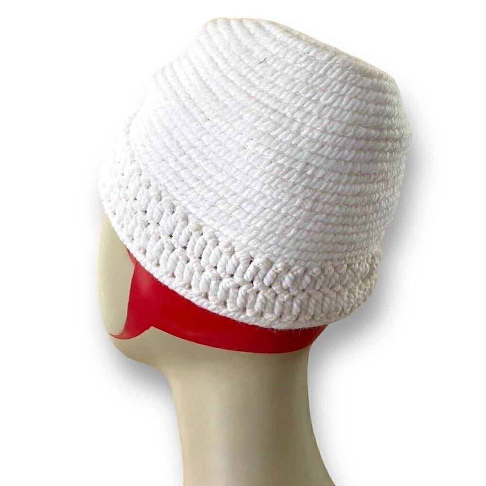 Vintage 1940s Everitt Needlepoint Womens White Beehive Tilt Hat Sculpted Toque - Picture 5 of 16
